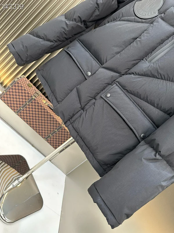 Moncler sz1-5 26yr247 (23)